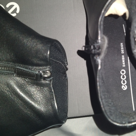 New black ankle boots - Picture 8 of 9